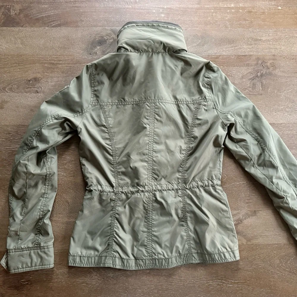✝️ A&F | LIKE NEW • Army Green Lightweight Jacket - Picture 7 of 12